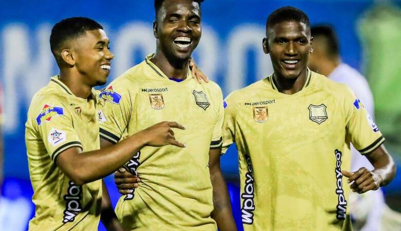 Águilas Doradas vence a Envigado y sigue firme en la parte alta de la tabla.