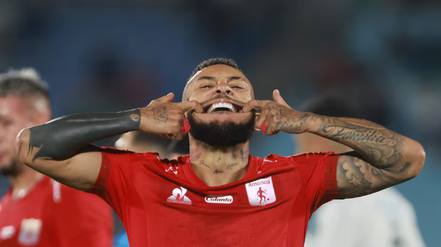 América de Cali brilla en Uruguay con victoria 1-3 sobre Racing Montevideo