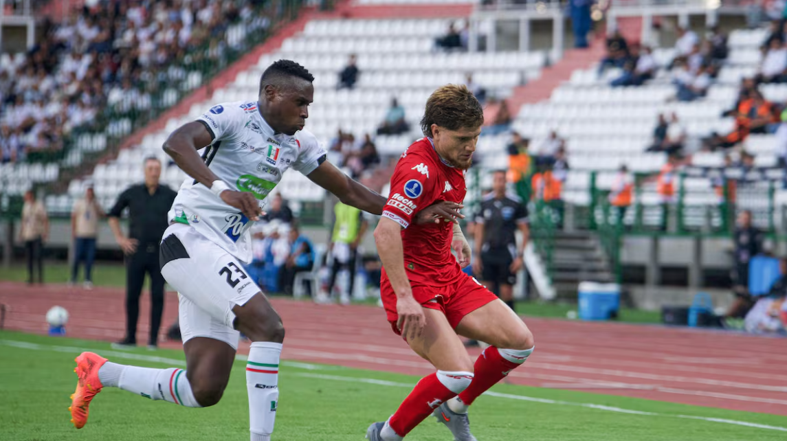 Once Caldas da el primer golpe y vence a Huracán en la Sudamericana
