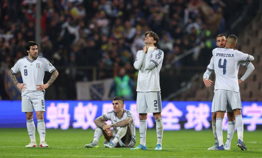 Descalabro de Italia: la Azzurra toca fondo y exige cambios urgentes