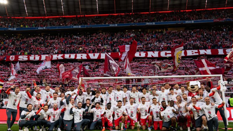 Luis Díaz celebra la Bundesliga con Bayern Múnich y lanza advertencia: “Hay que ir por más”
