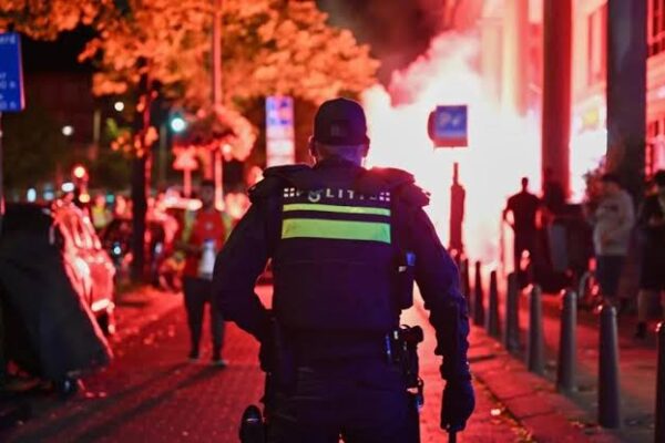 Disturbios en Londres tras la eliminación de Marruecos del Mundial