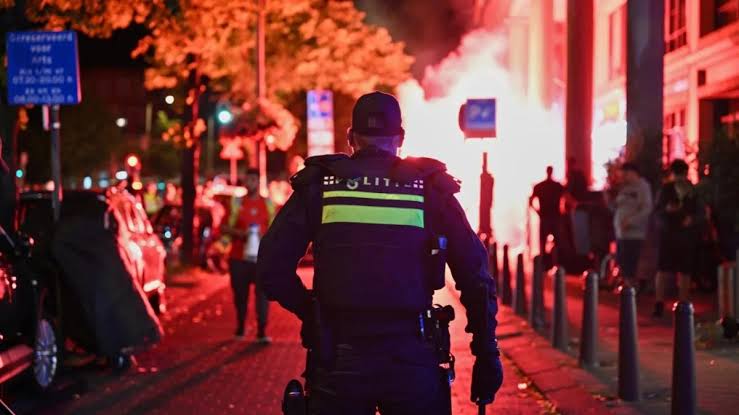 Disturbios en Londres tras la eliminación de Marruecos del Mundial