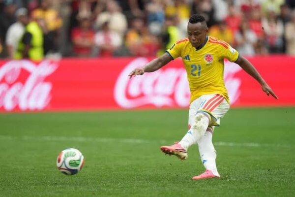 Jáminton Campaz recibe amenazas tras la eliminación de Colombia