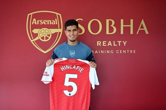 Piero Hincapié, fichaje oficial y definitivo del Arsenal