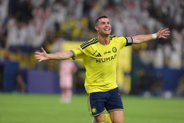 Cristiano Ronaldo hizo triplete en 15 minutos